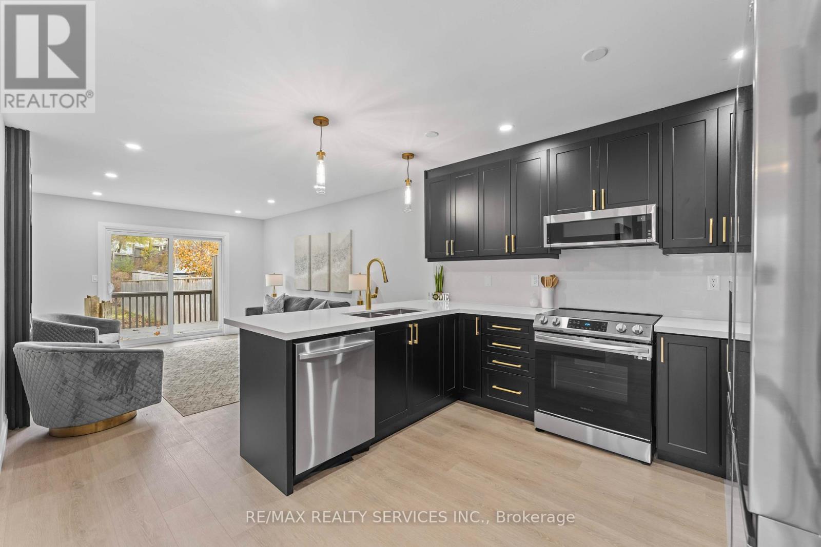 37 ALDER CRT