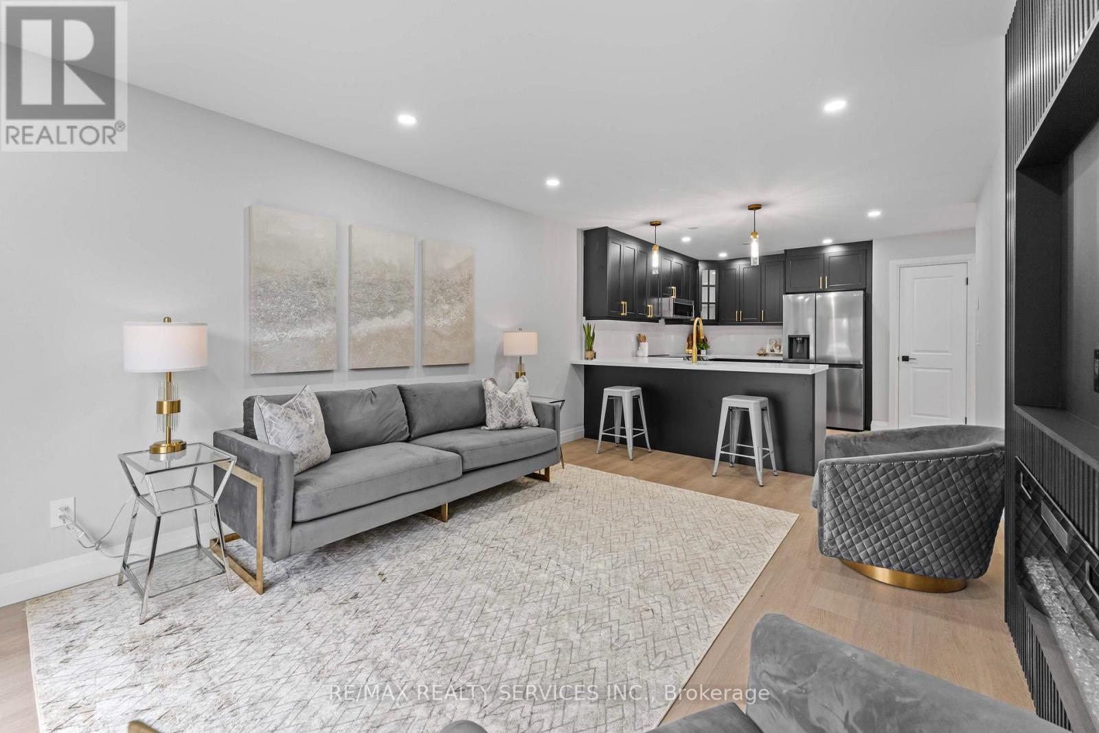 37 ALDER CRT