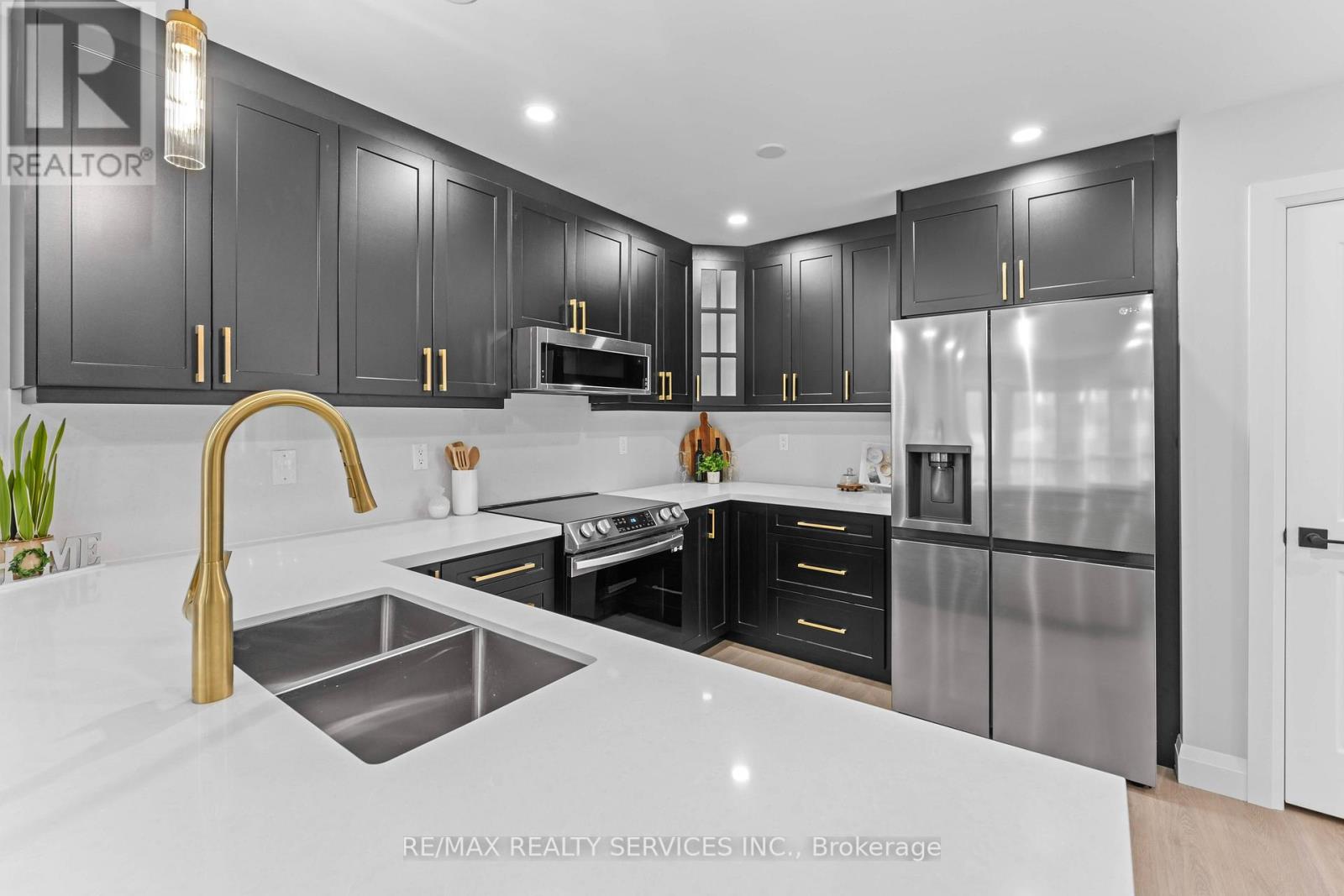 37 ALDER CRT
