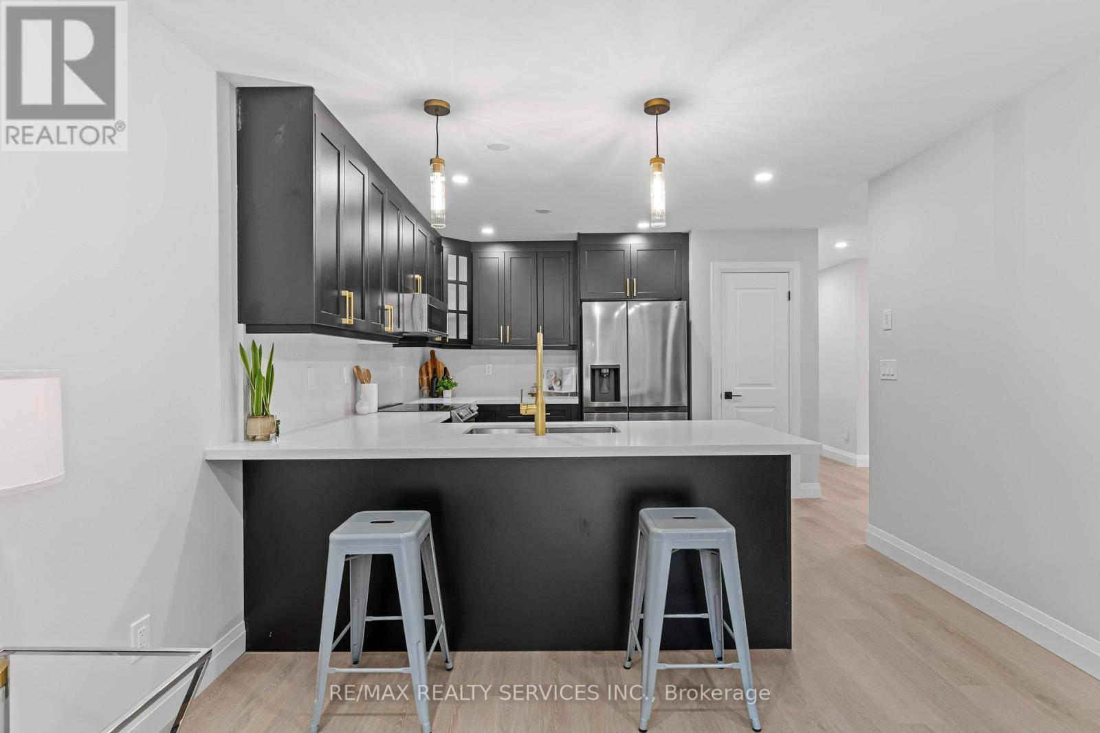37 ALDER CRT
