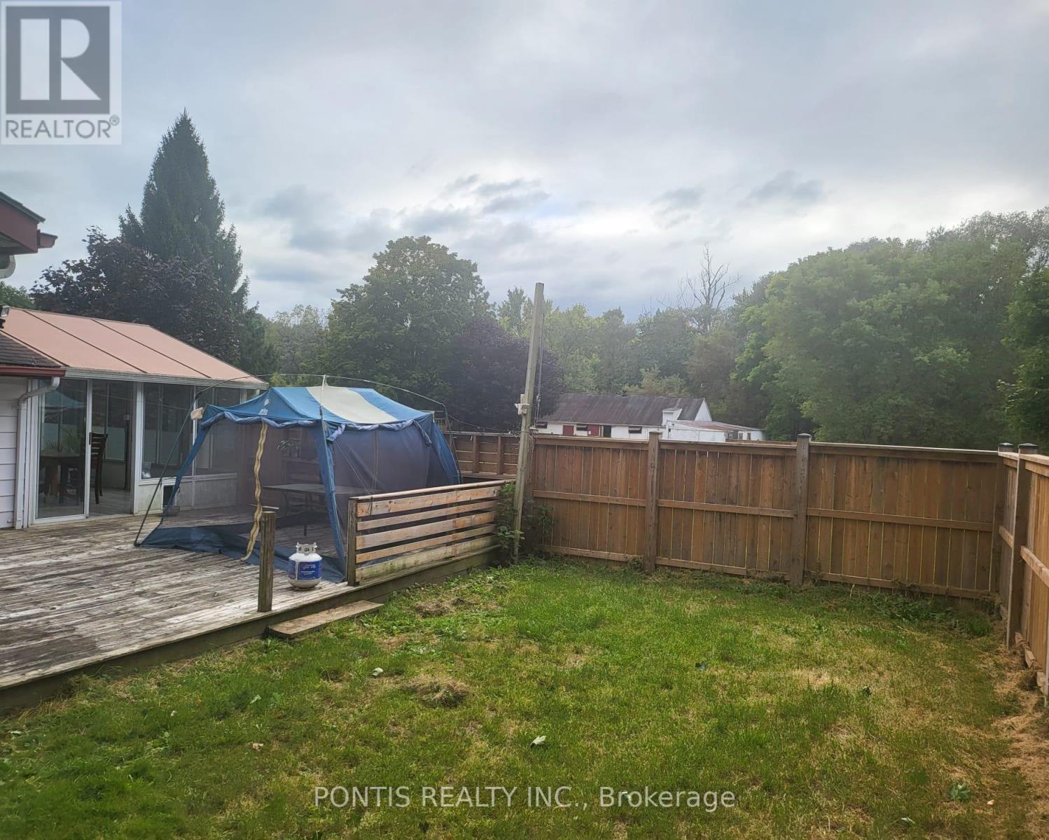 41 SUNSET DR