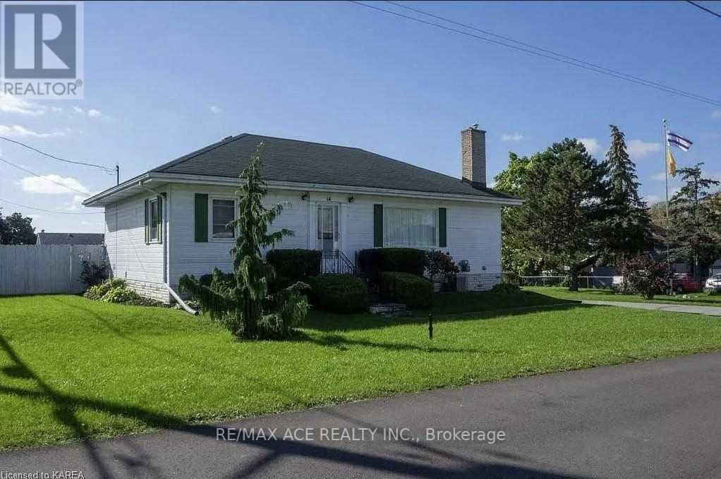 14 LATCHFORD ST