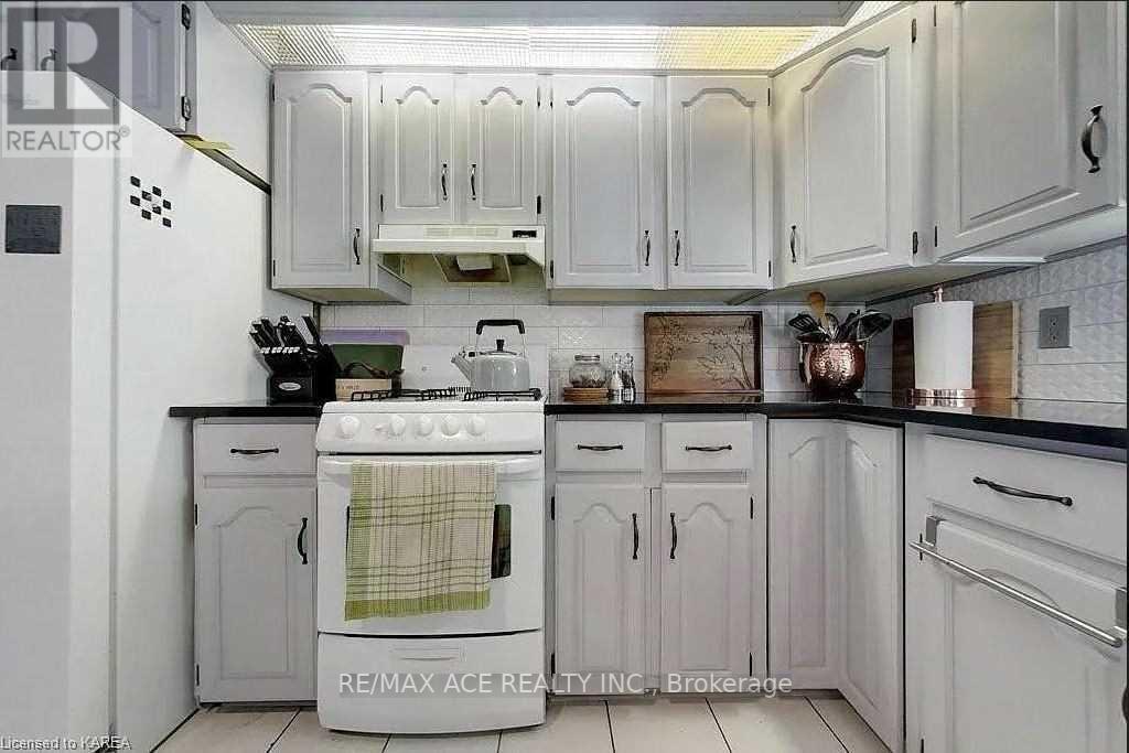 14 LATCHFORD ST