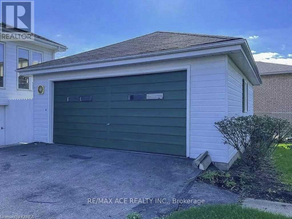 14 LATCHFORD ST