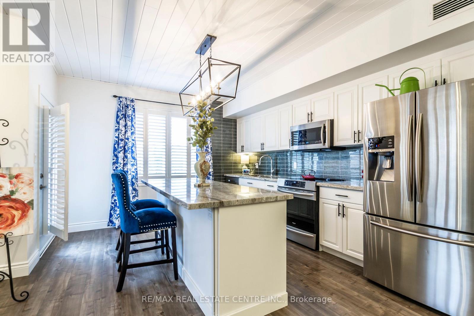 #208 -67 HADDINGTON ST, #208