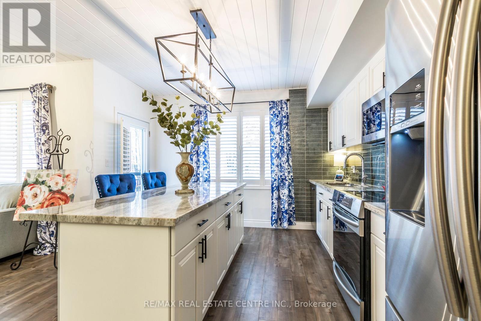 #208 -67 HADDINGTON ST, #208