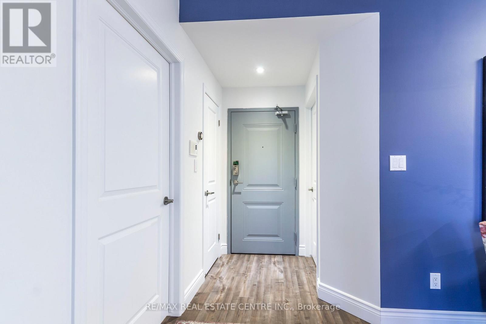#208 -67 HADDINGTON ST, #208