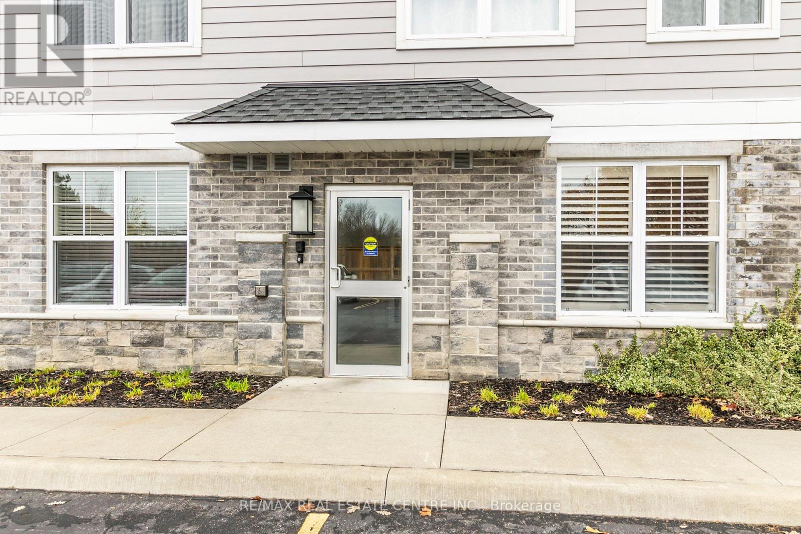 #208 -67 HADDINGTON ST, #208
