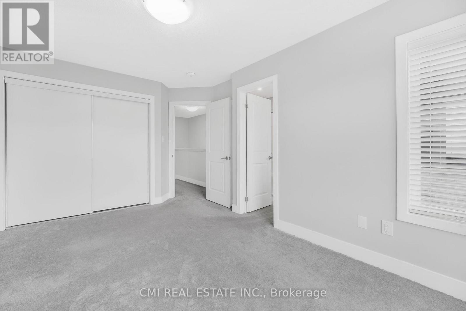 #8 -2070 MEADOWGATE BLVD, #8