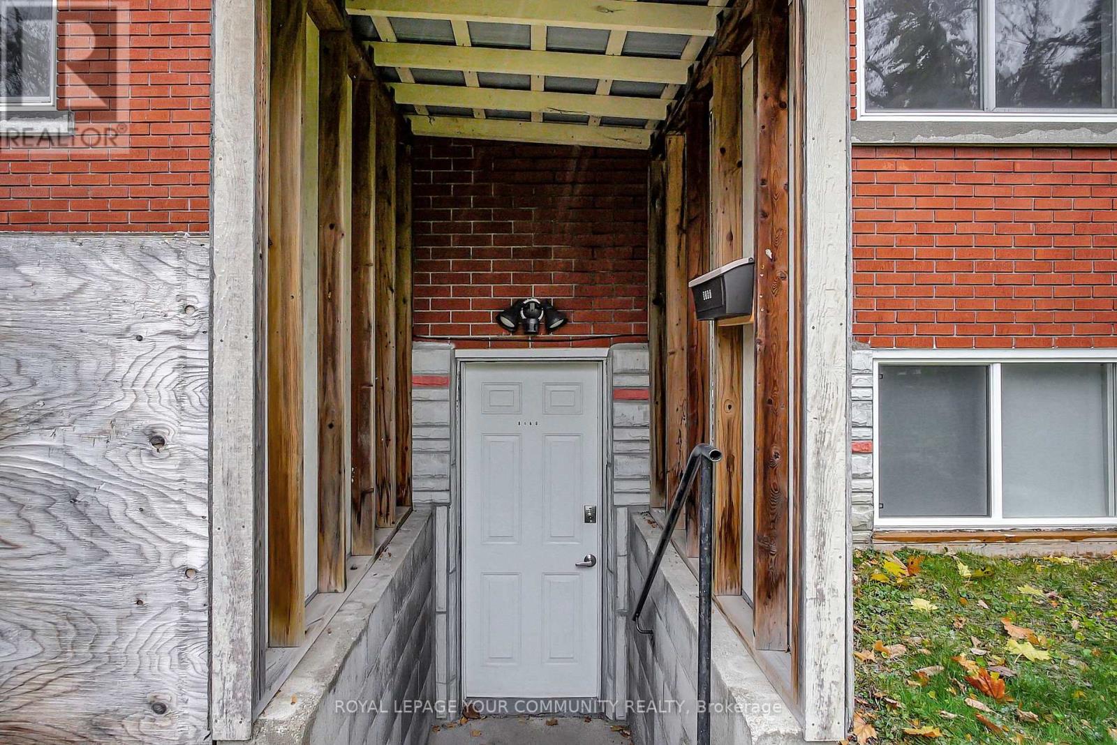 #B -160 ELGIN CRES S, #B