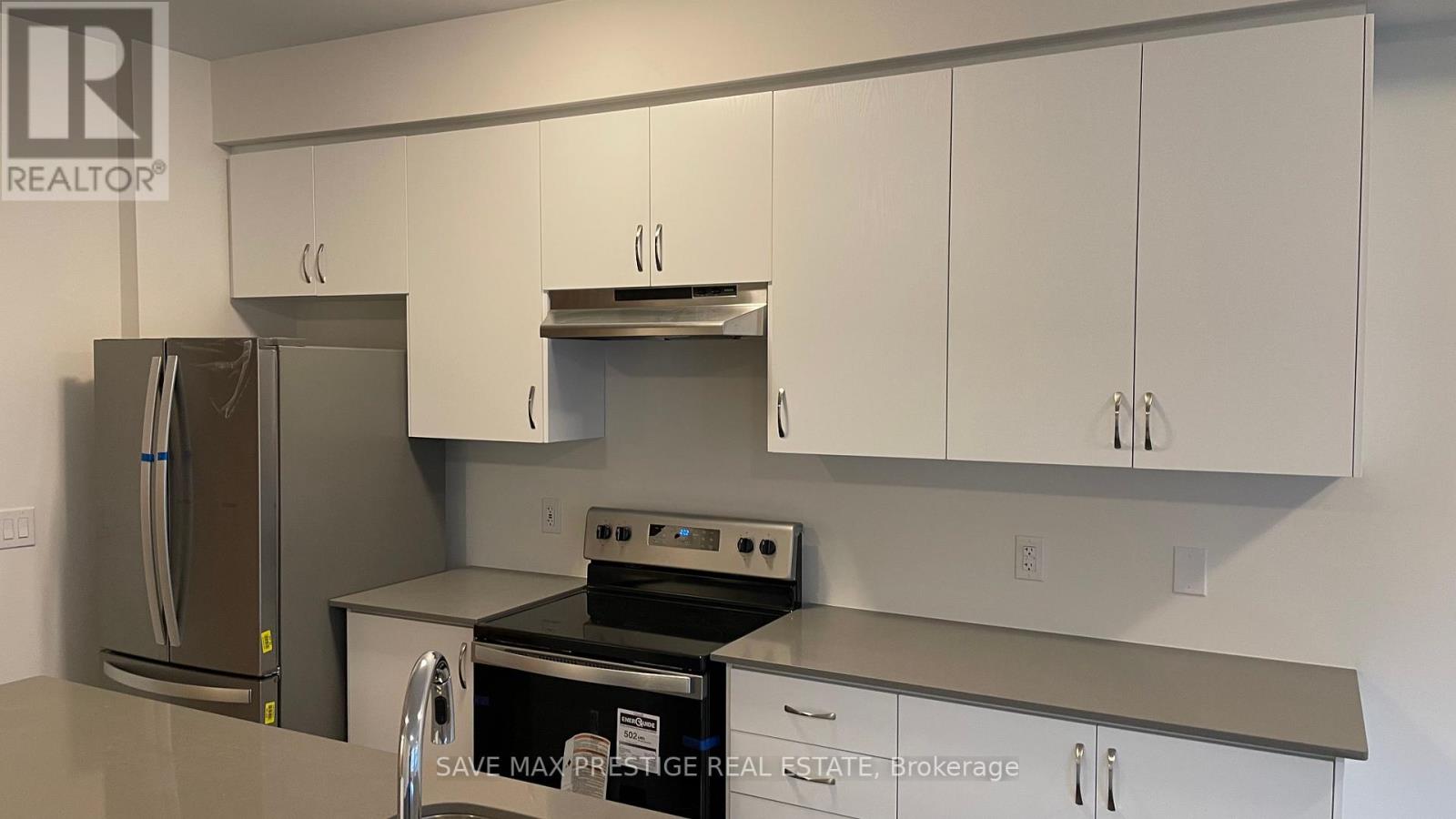#712 -585 COLBORNE ST E, #712