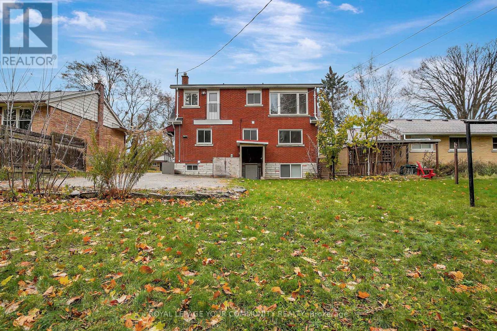 #A -160 ELGIN CRES S, #A