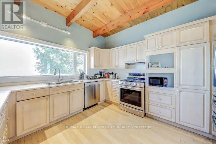 28 GOODMAN RD