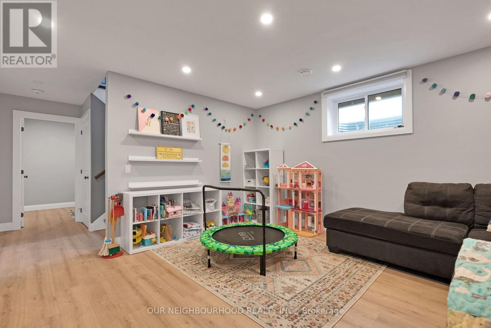 367 PIGEON CREEK RD