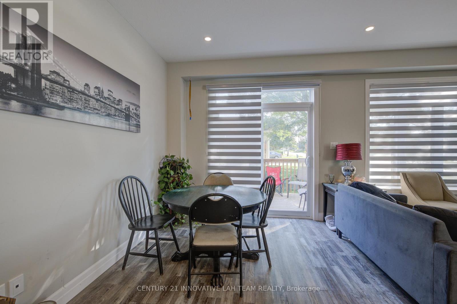 #30 -1023 DEVONSHIRE AVE, #30