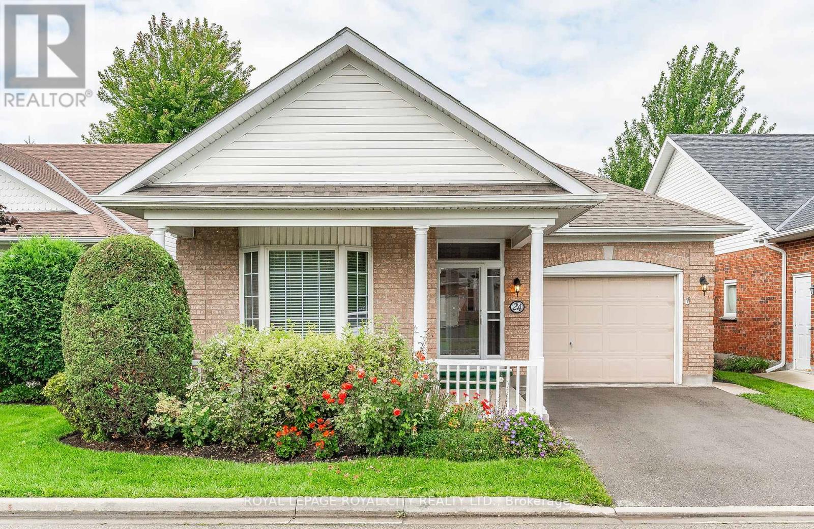 24 BEECHLAWN BLVD