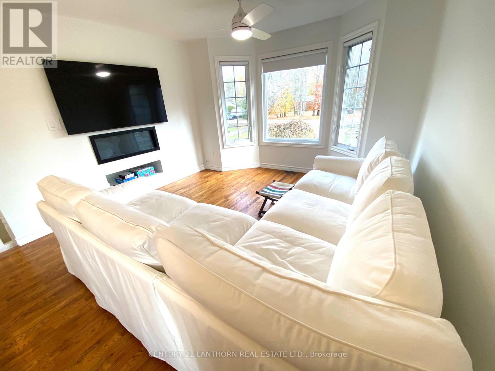 122 PARKVIEW RD
