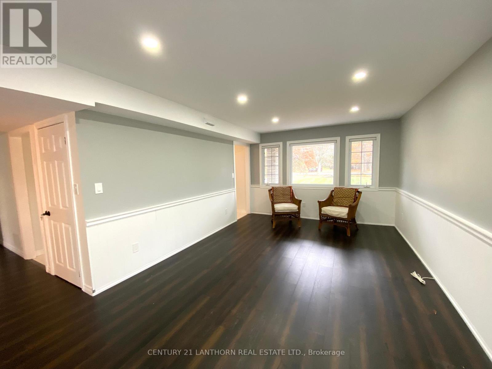122 PARKVIEW RD