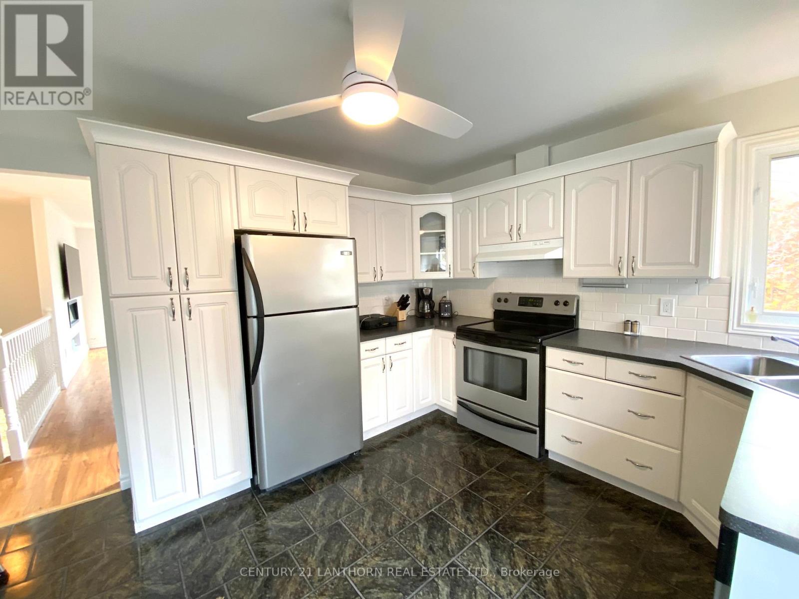 122 PARKVIEW RD