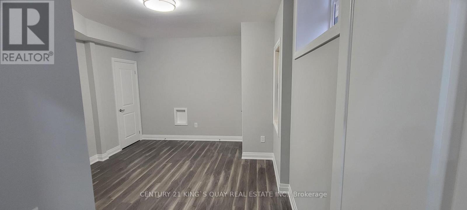 #BSMT -114 CENTRE ST, #Bsmt