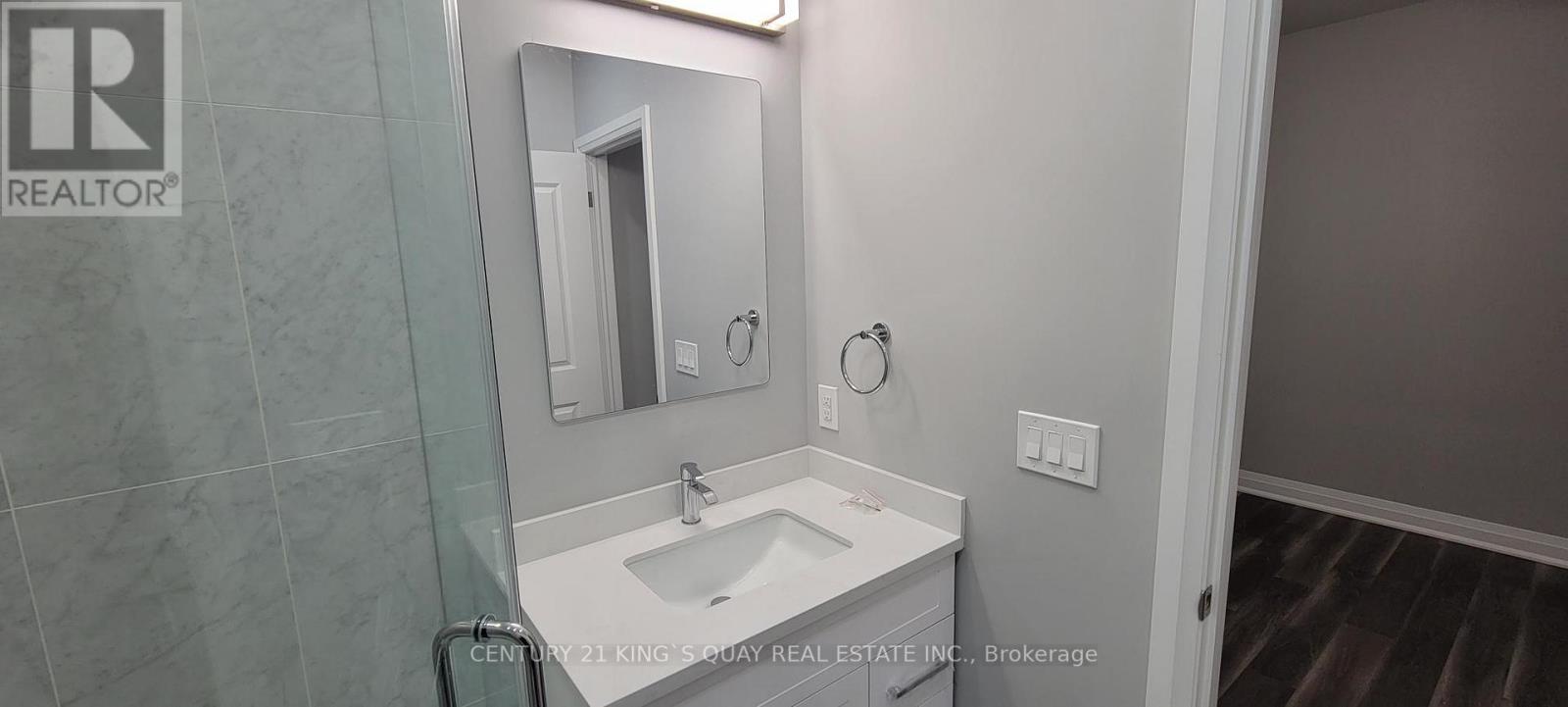 #BSMT -114 CENTRE ST, #Bsmt