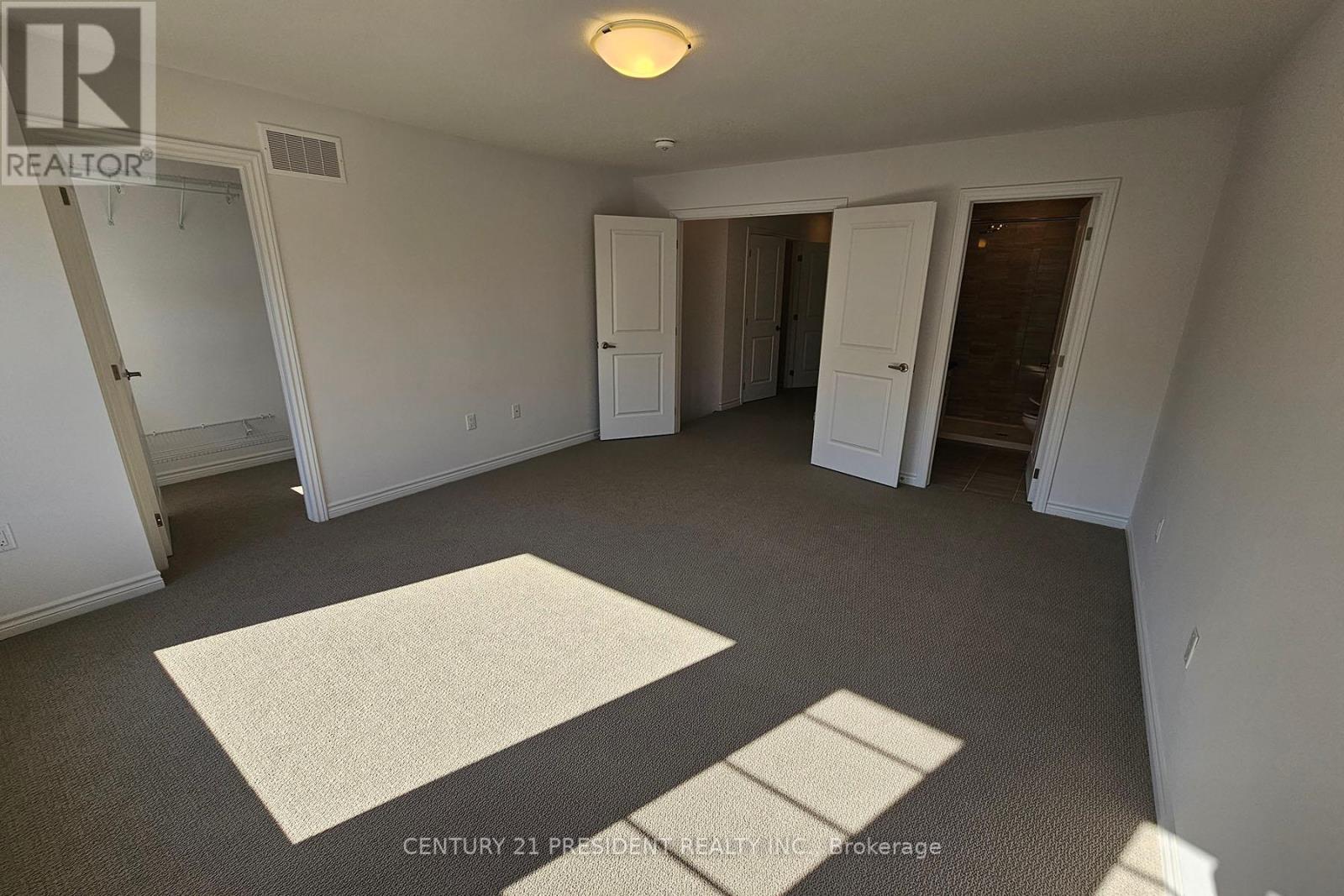 #11 -461 BLACKBURN DR, #11