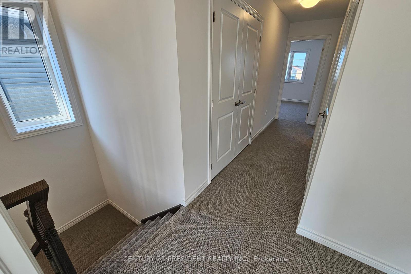 #11 -461 BLACKBURN DR, #11