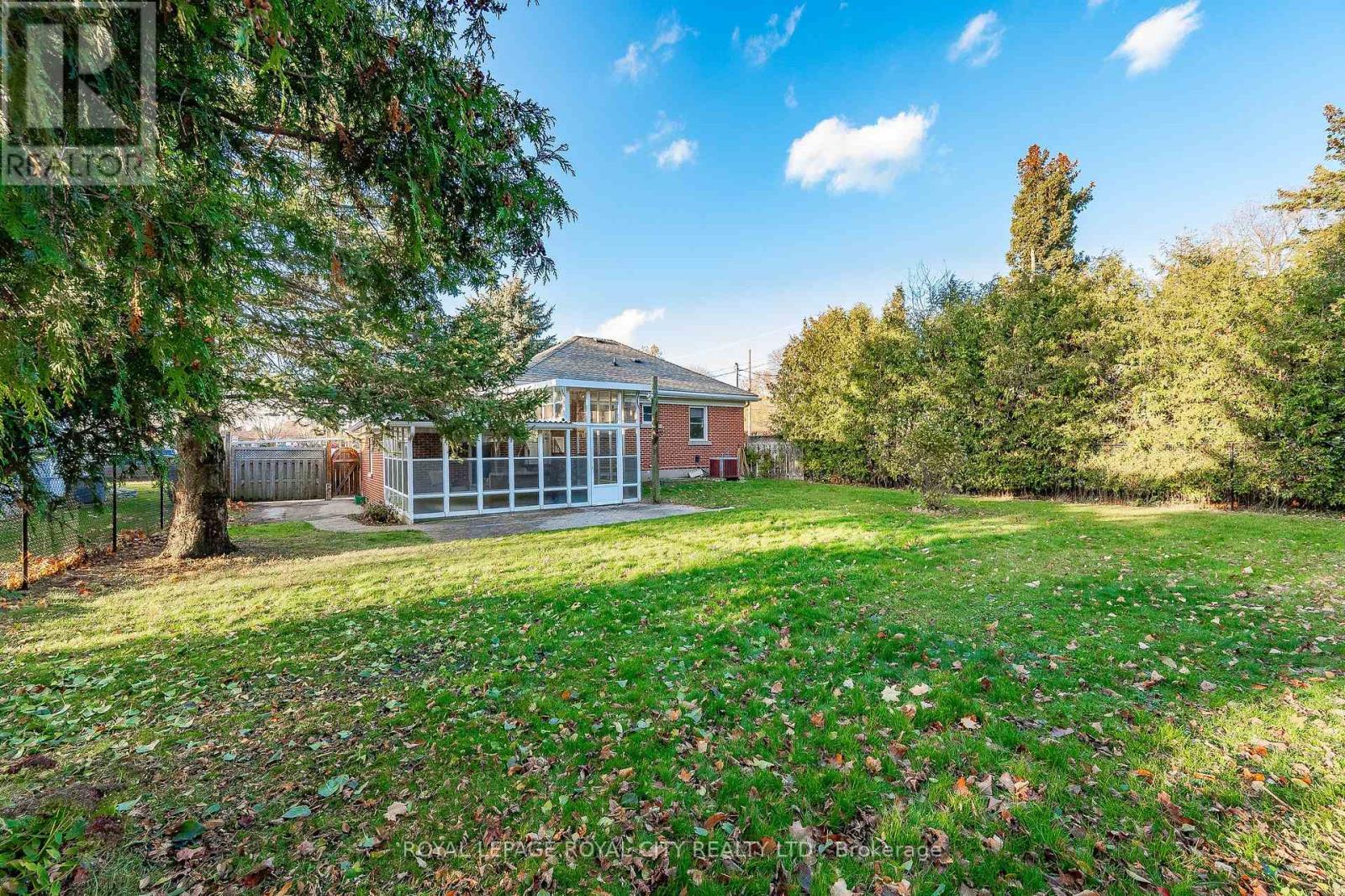 566 PAISLEY RD