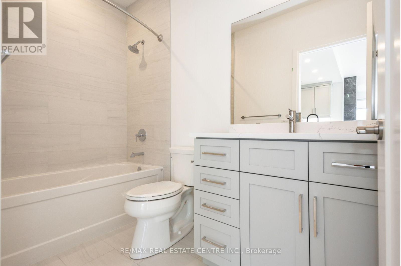 #609 -71 WYNDHAM ST S, #609