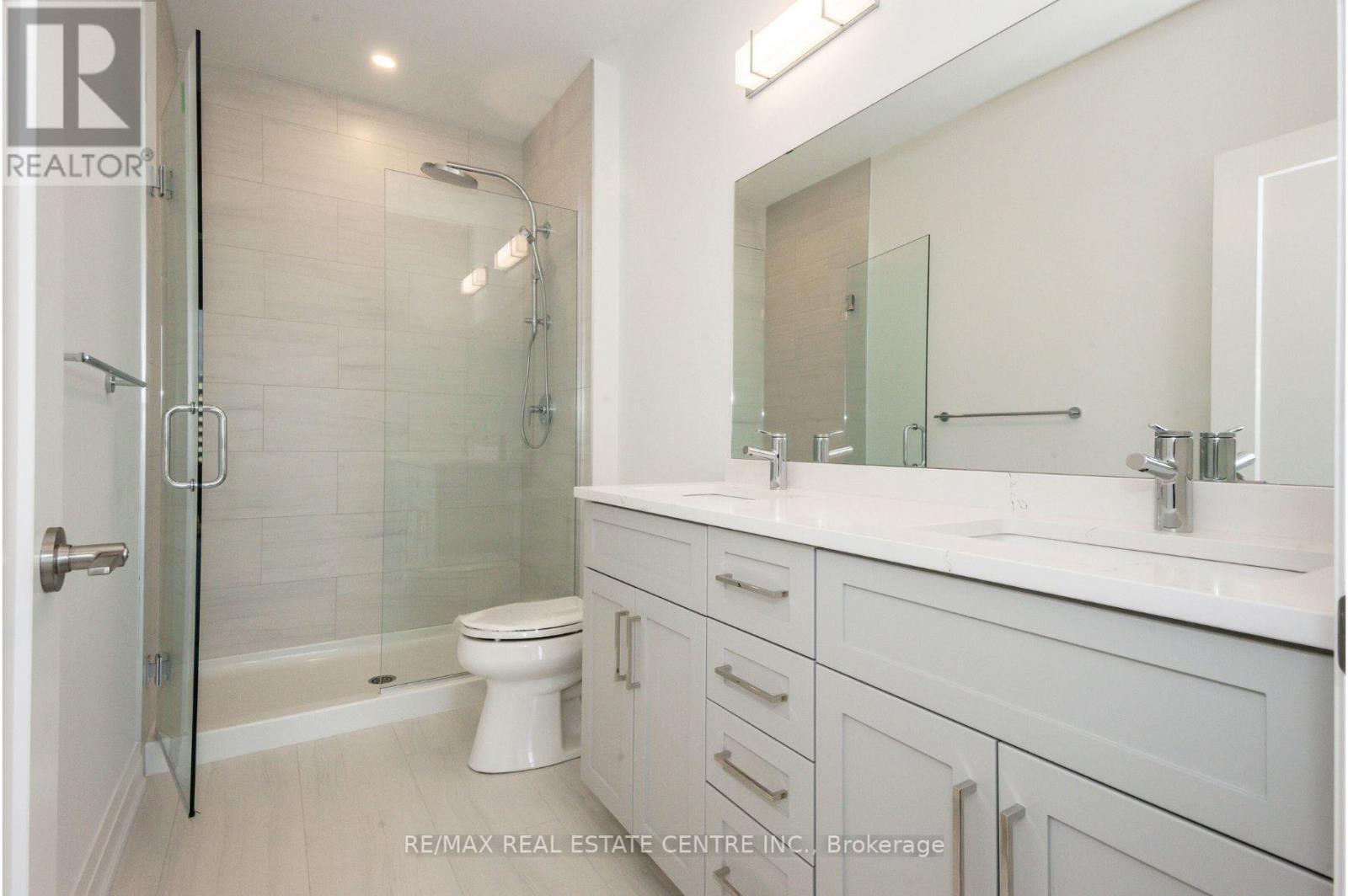 #609 -71 WYNDHAM ST S, #609