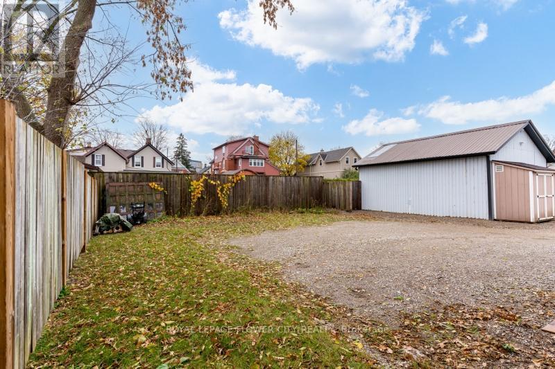 45 PRINCESS ST E