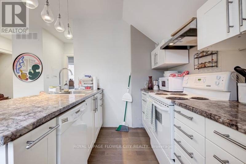 45 PRINCESS ST E