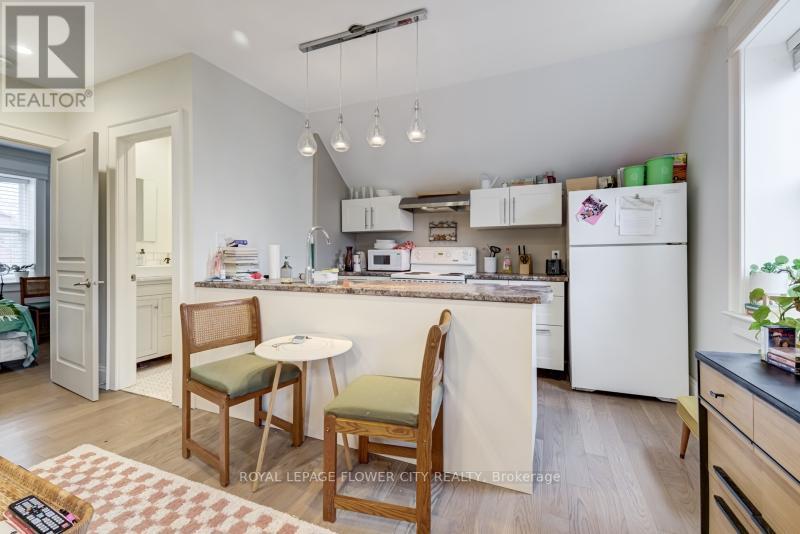 45 PRINCESS ST E