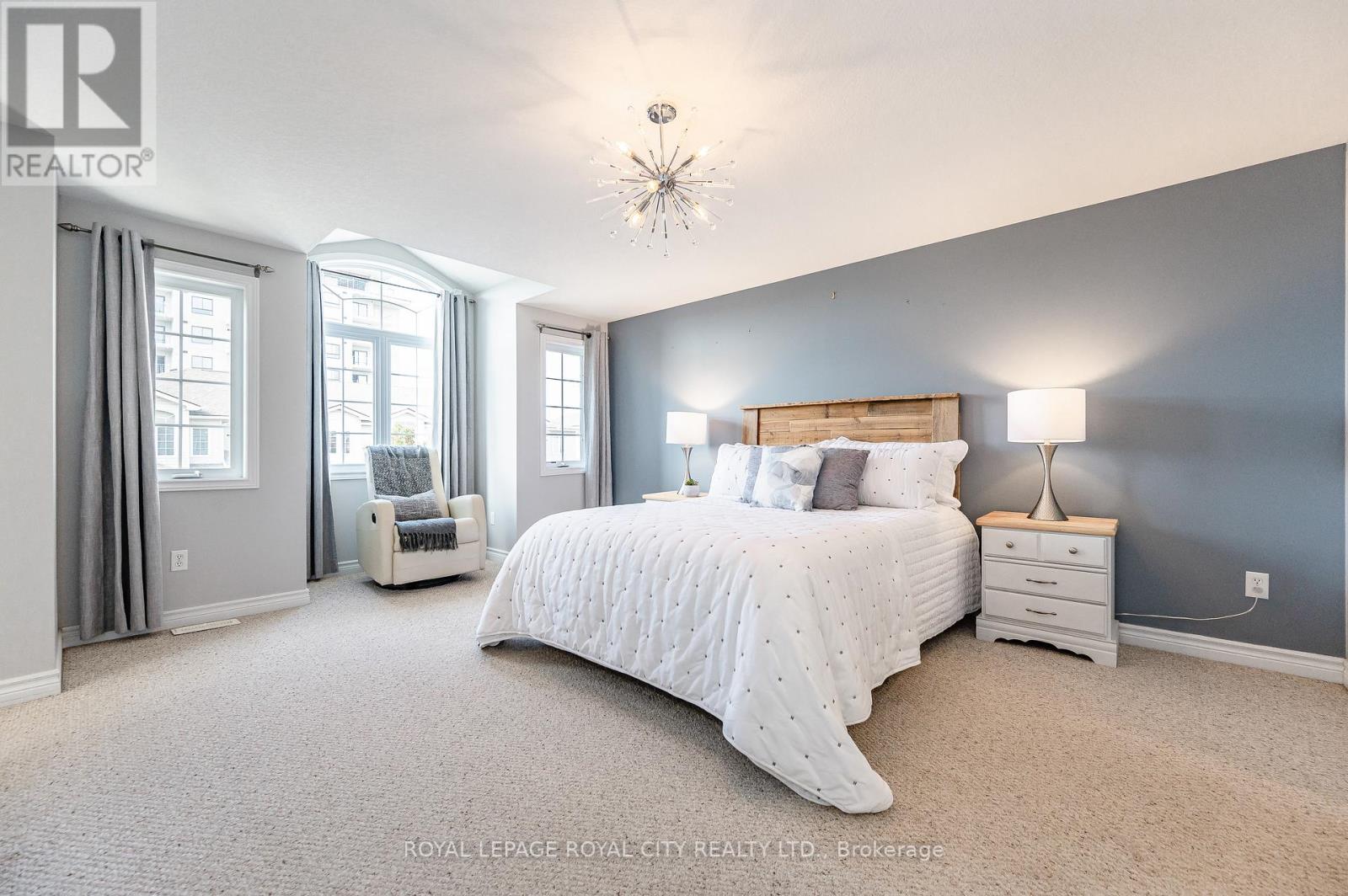 #28 -20 SHACKLETON DR, #28