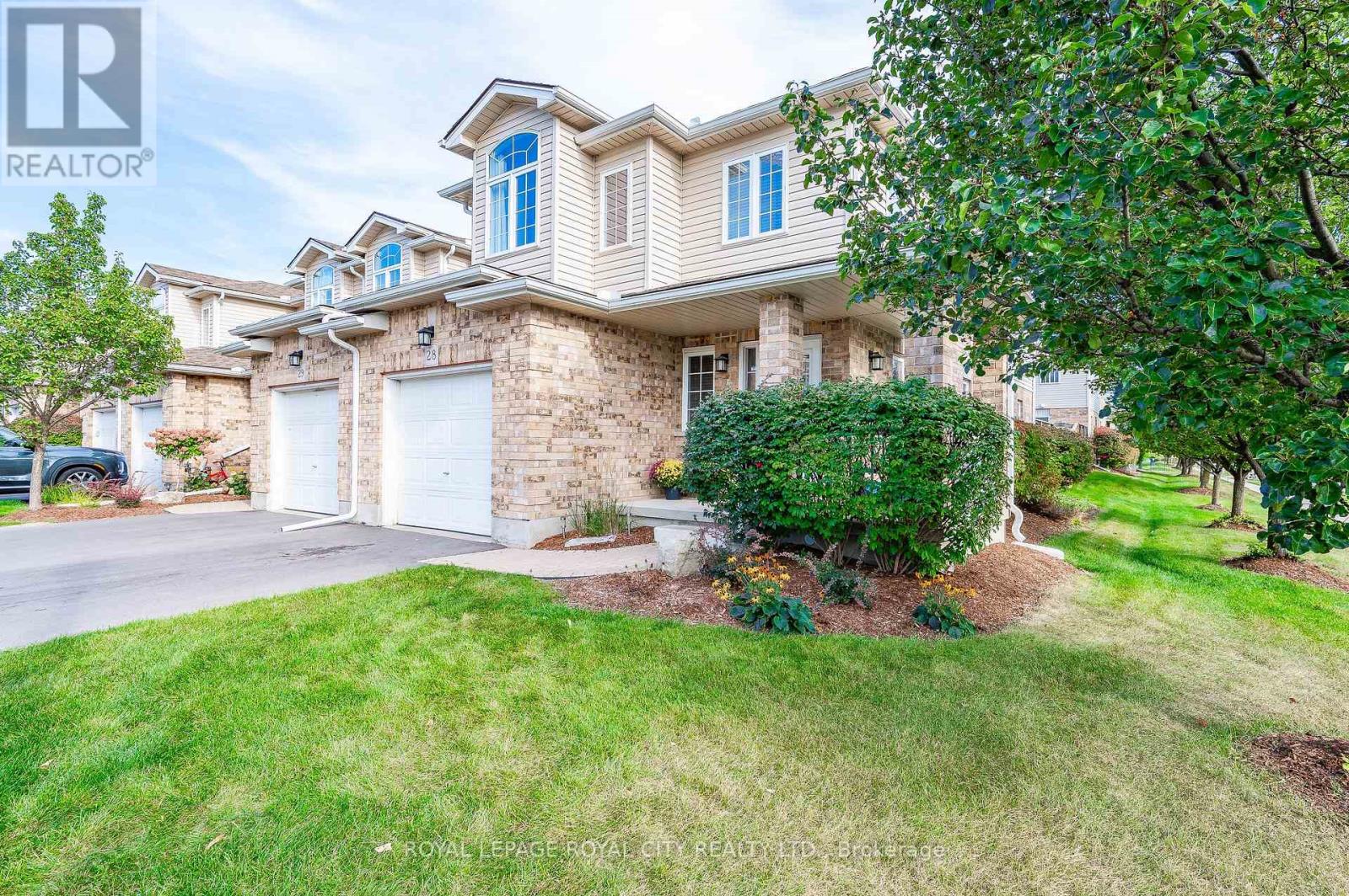 #28 -20 SHACKLETON DR, #28