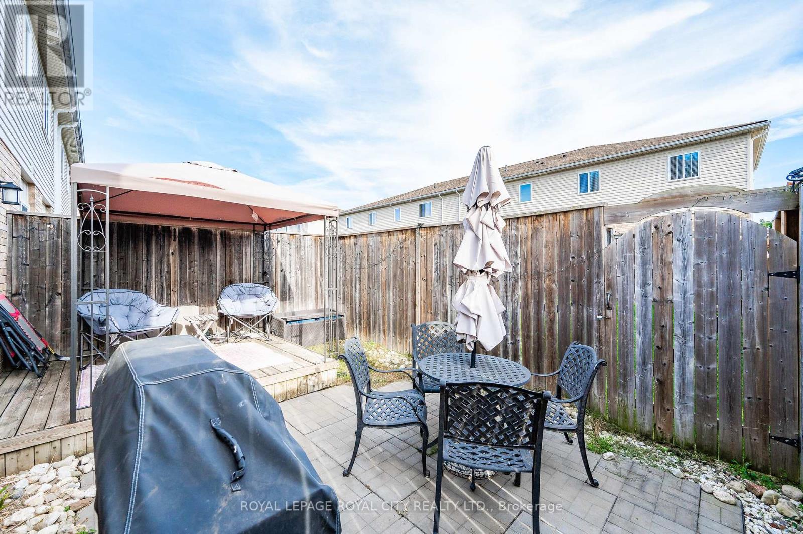 #28 -20 SHACKLETON DR, #28