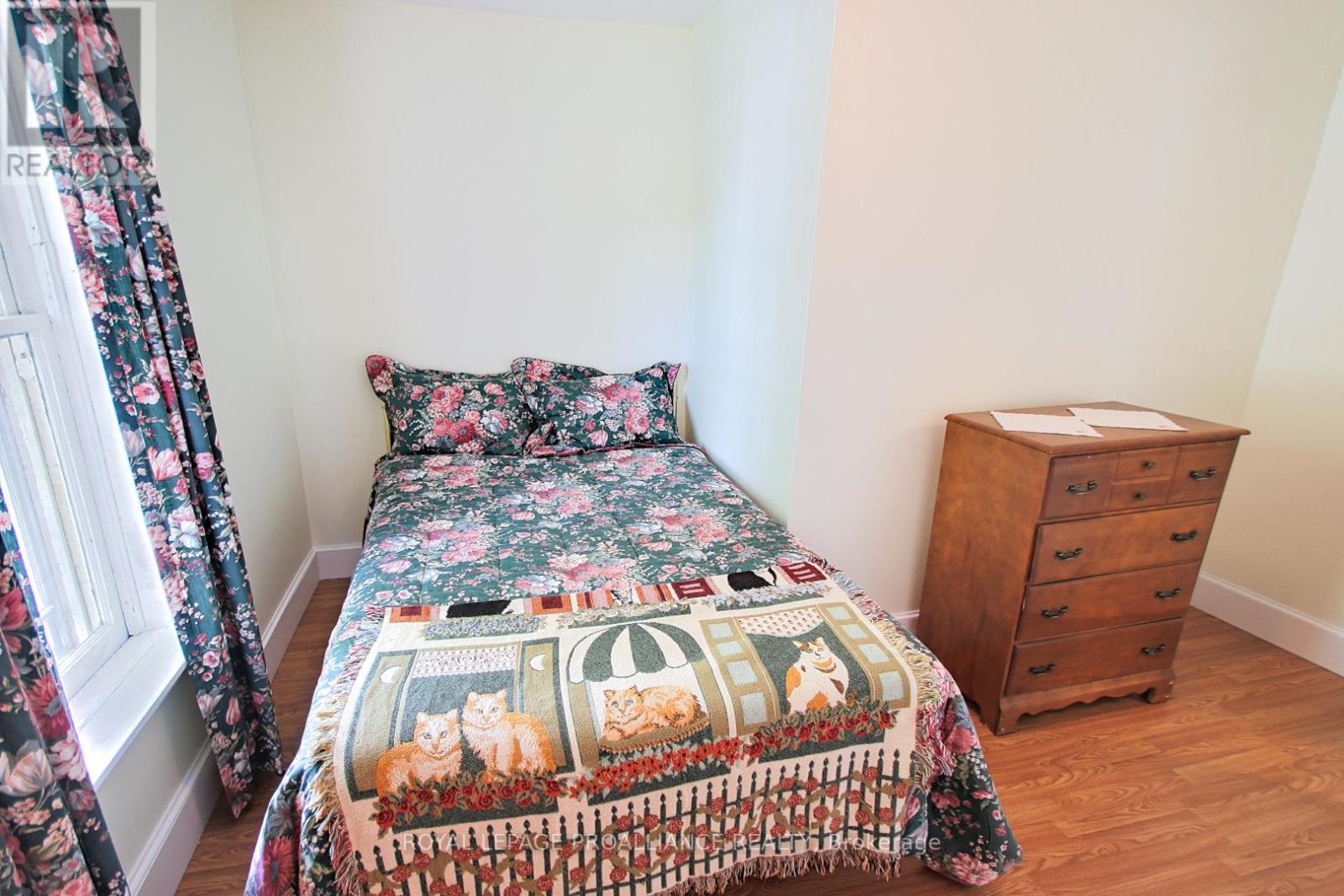 306 BLEECKER AVE