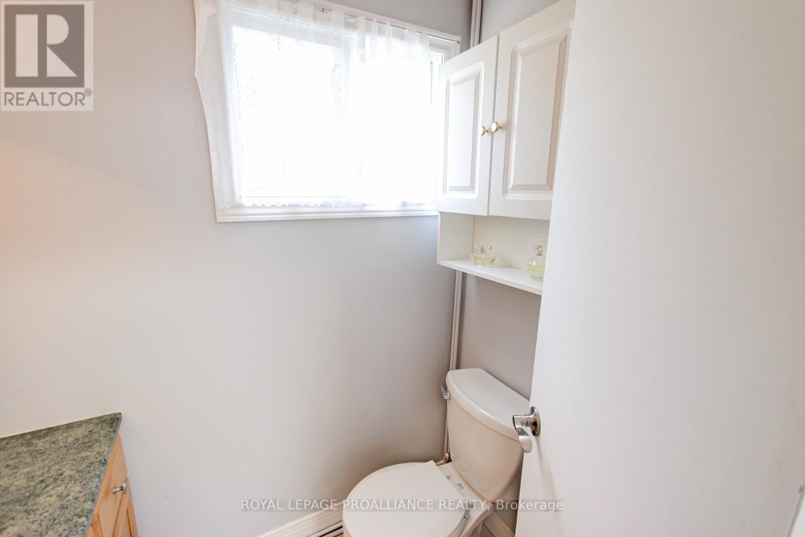 306 BLEECKER AVE
