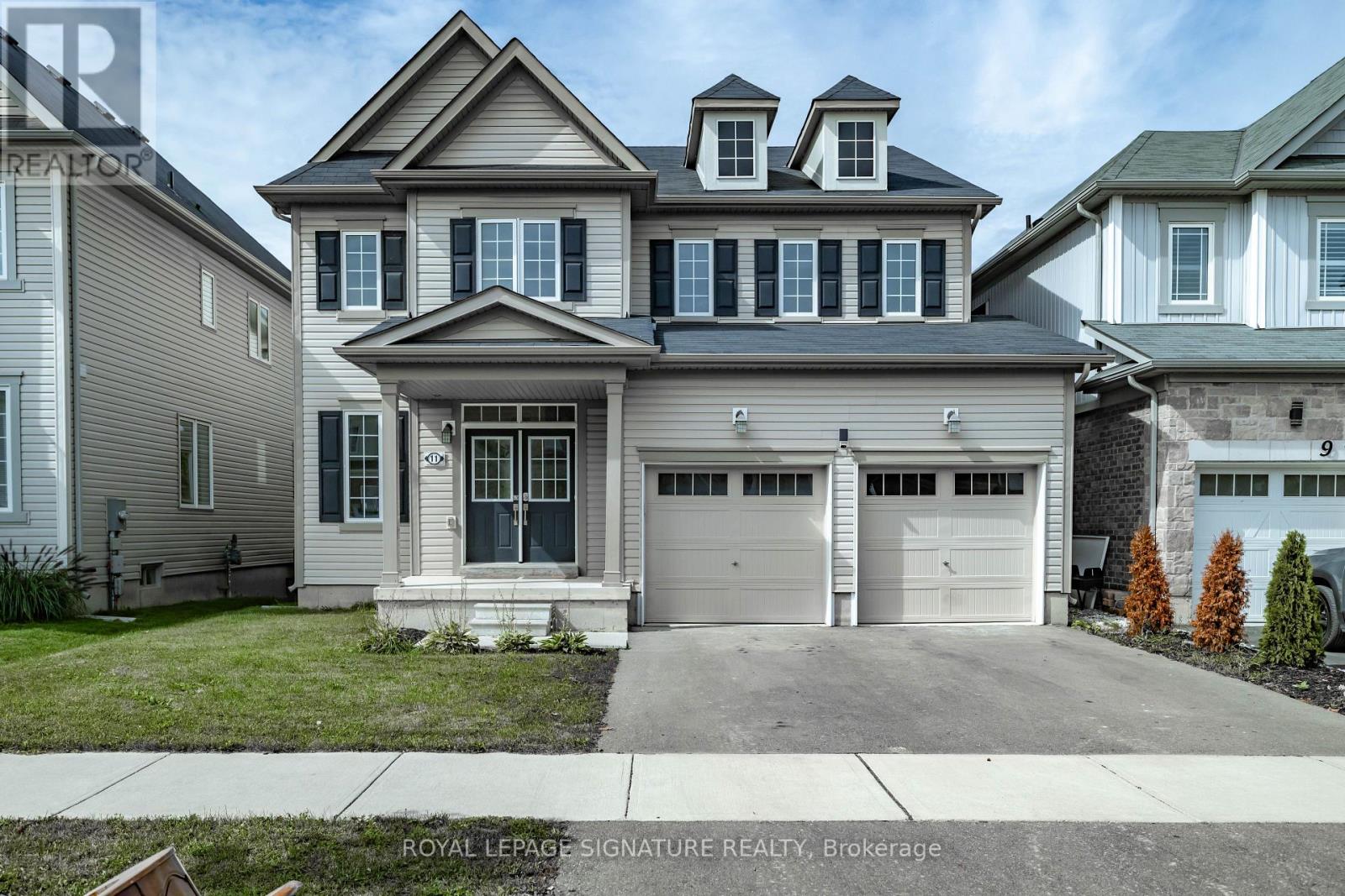 11 FLEMING CRES