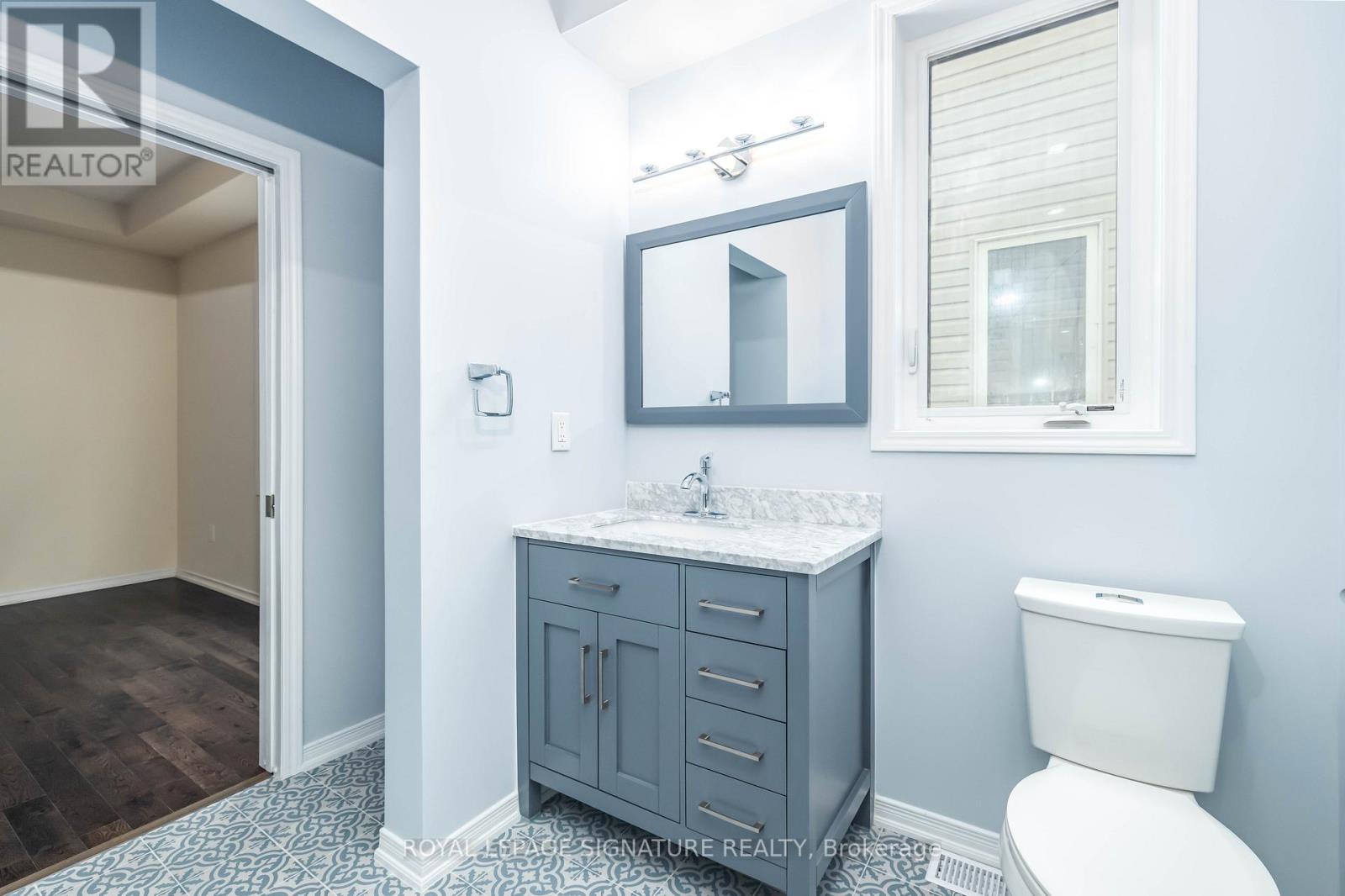 11 FLEMING CRES