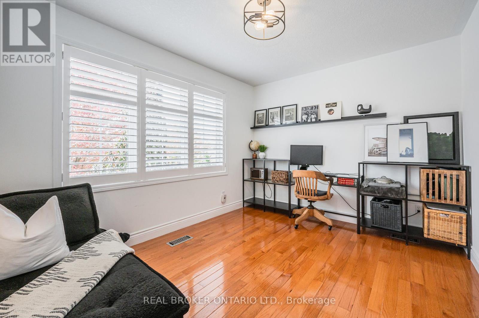 164 DELLGROVE CIRC