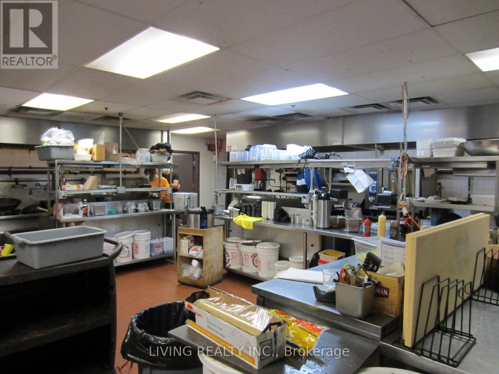#D4 & D5 -50 WESTMOUNT RD N, #D4 & D5