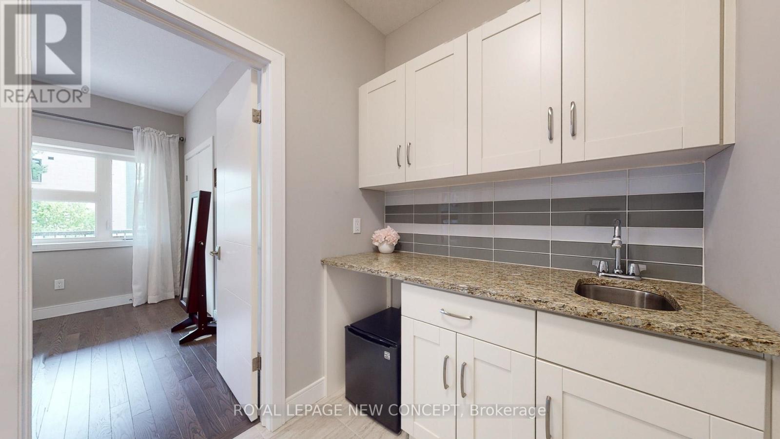 #53 -60 ARKELL RD, #53