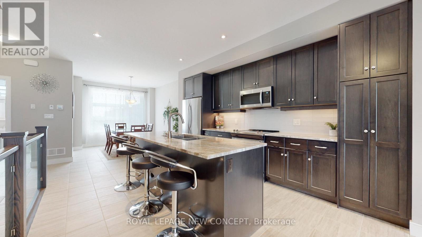 #53 -60 ARKELL RD, #53