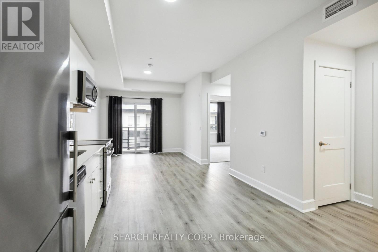 #608 -243 NORTHFIELD DR E