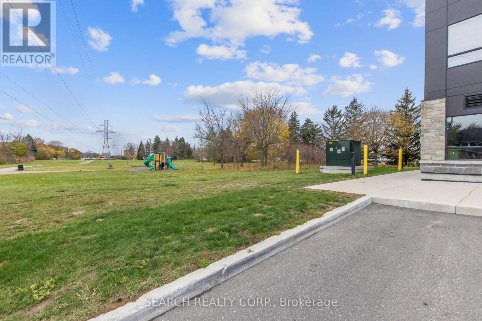 #608 -243 NORTHFIELD DR E