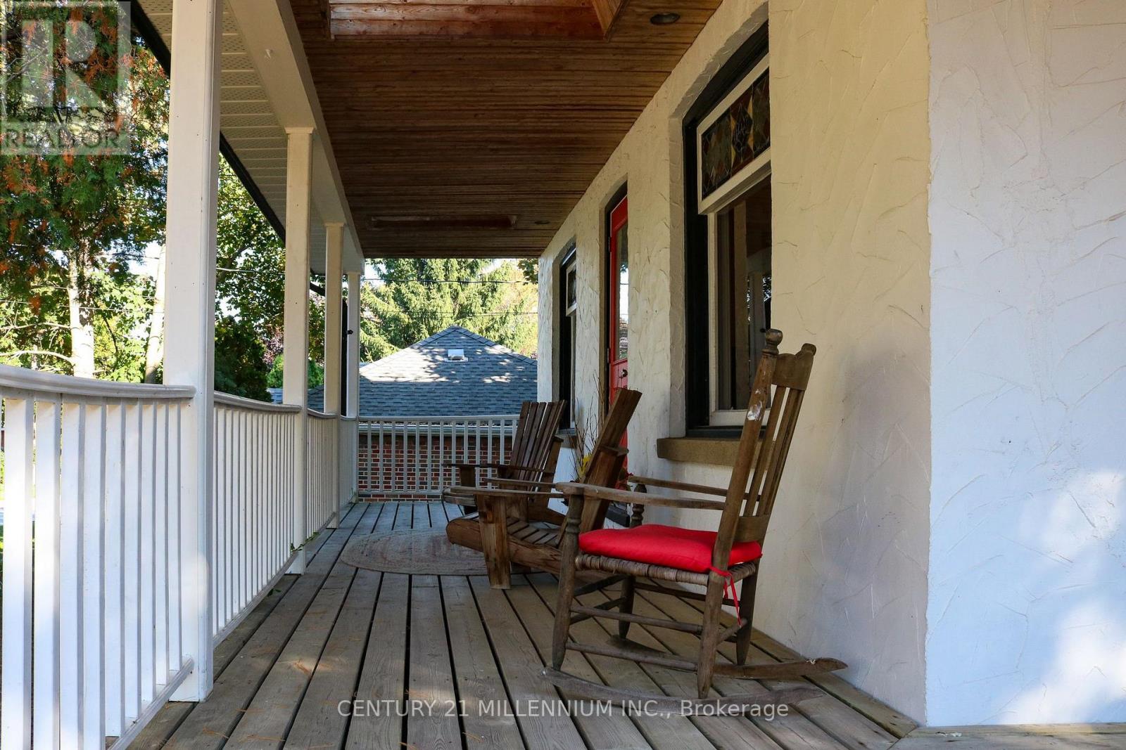 175 RICHMOND ST S