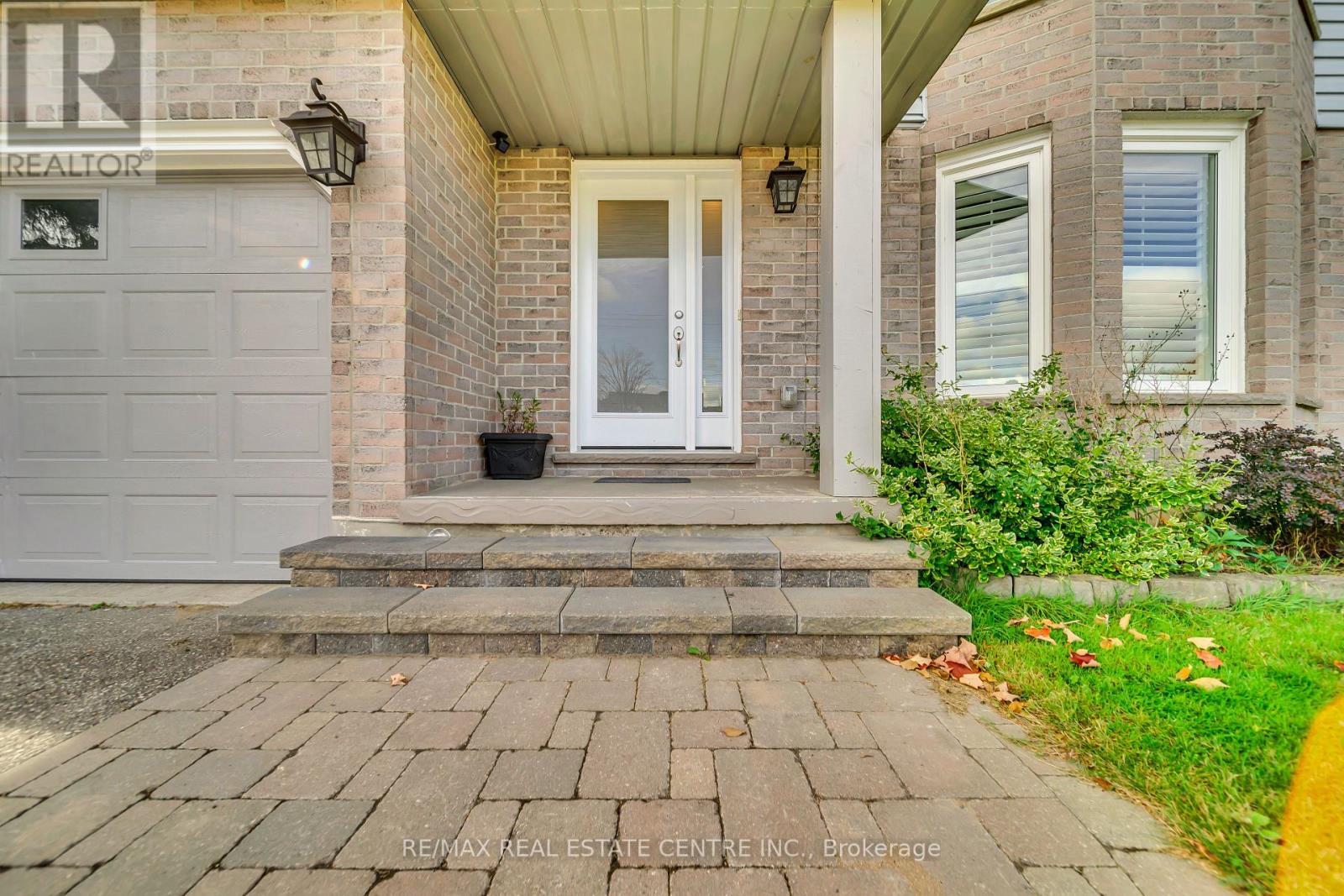 219 ELMIRA RD S