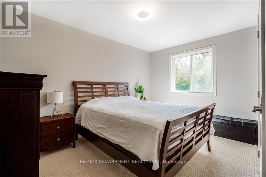 700 ROBERT FERRIE DR