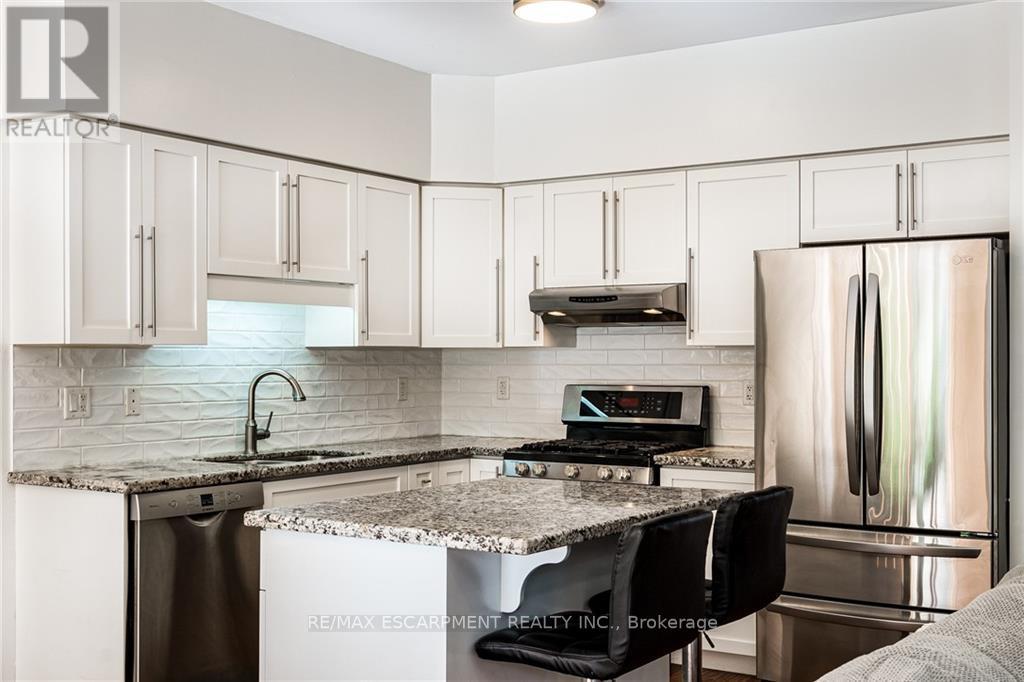 700 ROBERT FERRIE DR